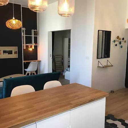 Hyper Centre Clim T2 Neuf - Old Port 1.5km Apartament *